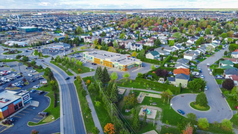 Un nouveau partenariat pour la communauté d’affaires: La CCIVRR et la Ville de Belœil renforcent leur action pour le développement économique local - CCIVRR 